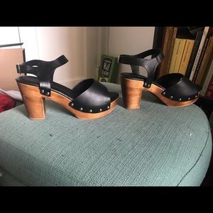 Black wooden heel platform sandals (wide width)